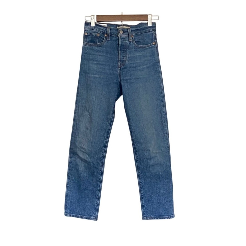 Levi's Premium Wedgie Straight‎ Women's Jeans Mid Rise Button Fly Blue Size 24